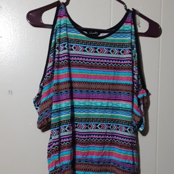 Top - Picture 2 of 3